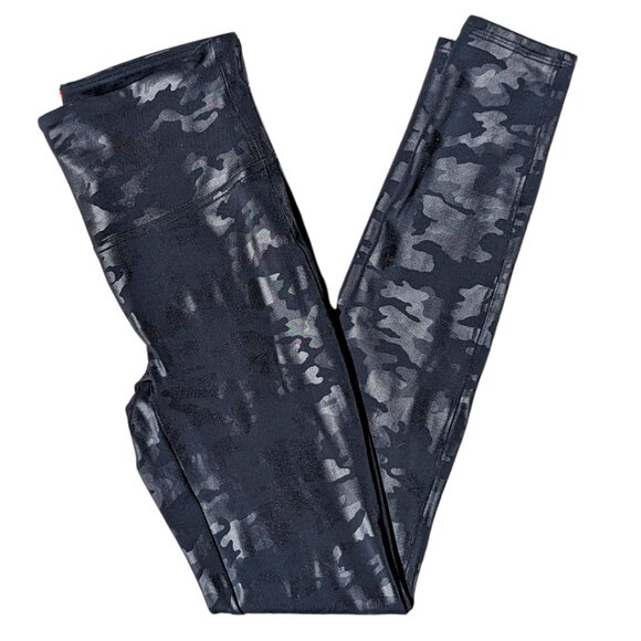 SPANX Pants - Spanx Medium Black Camo High Waist Ankle Cropped Leggings